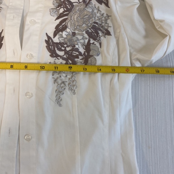 Button down shirt - Picture 9 of 10